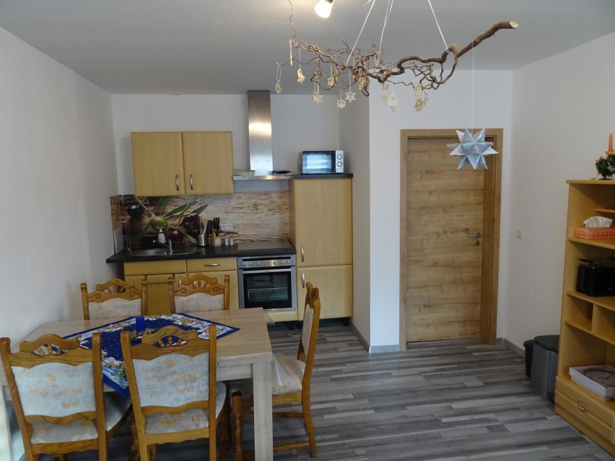 Ferienwohnung Fam. Schwind Rottendorf Εξωτερικό φωτογραφία