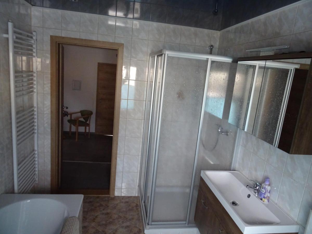 Ferienwohnung Fam. Schwind Rottendorf Εξωτερικό φωτογραφία